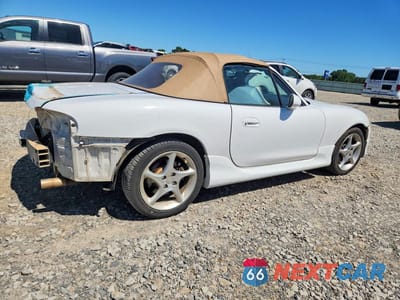 Trzecie zdjęcie samochodu z tyłu: 2002 MAZDA MX-5 MIATA BASE VIN:JM1NB353920232507 - miniatura