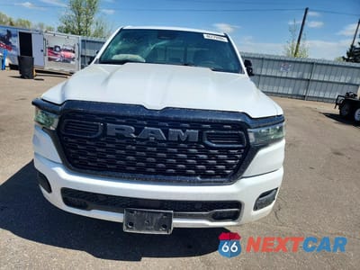 Piąte zdjęcie samochodu w środku: 2026 RAM 1500 BIG HORN VIN:1C6SRFFTXTN199527 - miniatura