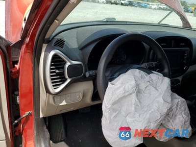 Zdjęcie 9 z 14 samochodu: 2021 KIA SOUL LX VIN:KNDJ23AU8M7774804 - miniatura