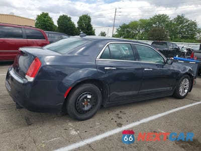 Trzecie zdjęcie samochodu z tyłu: 2017 CHRYSLER 300C VIN:2C3CCAEG1HH552117 - miniatura
