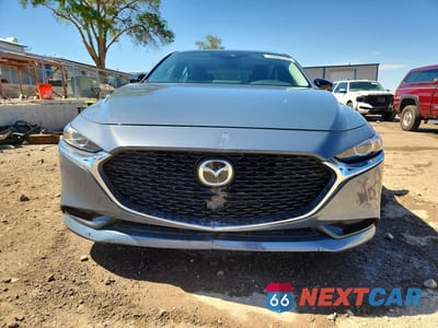 Piąte zdjęcie samochodu w środku: 2024 MAZDA 3 PREFERRED VIN:3MZBPBCM8RM402483 - miniatura