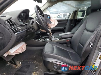 Zdjęcie 7 z 13 samochodu: 2017 BMW X3 XDRIVE28I VIN:5UXWX9C38H0T21990 - miniatura