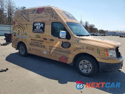 Czwarte zdjęcie samochodu z boku: 2015 NISSAN NV 2500 HD SV VIN:1N6AF0LY5FN806560 - miniatura
