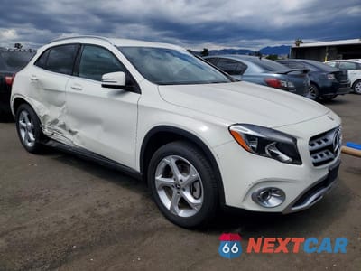Czwarte zdjęcie samochodu z boku: 2018 MERCEDES-BENZ GLA 250 4MATIC VIN:WDCTG4GB9JJ428565 - miniatura