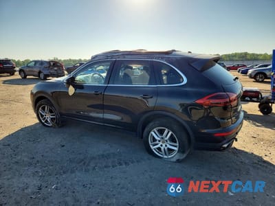 Drugie zdjęcie samochodu z przodu: 2017 PORSCHE CAYENNE VIN:WP1AA2A26HKA91660 - miniatura