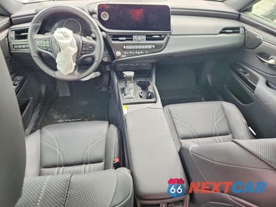 Zdjęcie 8 z 12 samochodu: 2024 LEXUS ES 300H ULTRA LUXURY VIN:58AFA1C1XRU047421 - miniatura