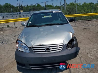 Piąte zdjęcie samochodu w środku: 2003 TOYOTA COROLLA LE VIN:JTDBR32EX30045069 - miniatura