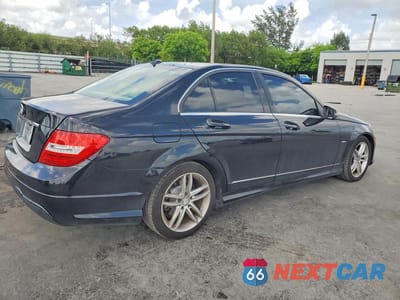 Trzecie zdjęcie samochodu z tyłu: 2012 MERCEDES-BENZ C 250 VIN:WDDGF4HB9CR215862 - miniatura