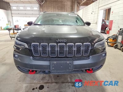 Piąte zdjęcie samochodu w środku: 2022 JEEP CHEROKEE TRAILHAWK VIN:1C4PJMBXXND533549 - miniatura