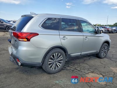 Trzecie zdjęcie samochodu z tyłu: 2020 MITSUBISHI OUTLANDER SE VIN:JA4AZ3A31LJ001008 - miniatura