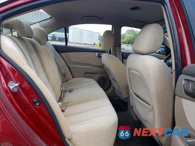 Zdjęcie 10 z 12 samochodu: 2008 KIA OPTIMA LX VIN:KNAGE123385259199 - miniatura