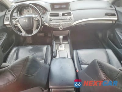 Zdjęcie 8 z 12 samochodu: 2011 HONDA ACCORD SE VIN:1HGCP2F62BA098379 - miniatura