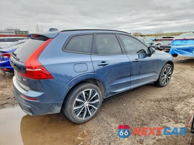 Trzecie zdjęcie samochodu z tyłu: 2023 VOLVO XC60 PLUS VIN:LYV062RW7PB313657 - miniatura