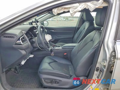 Zdjęcie 7 z 12 samochodu: 2018 TOYOTA CAMRY SE VIN:4T1B11HK3JU130765 - miniatura