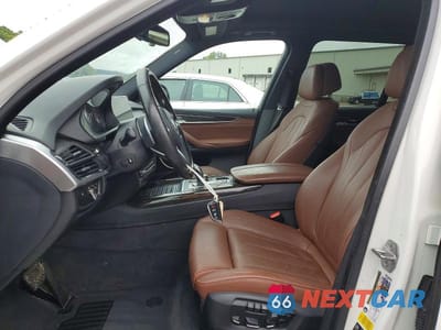 Zdjęcie 7 z 14 samochodu: 2018 BMW X5 XDRIVE35I VIN:5UXKR0C5XJL073400 - miniatura