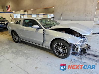 Czwarte zdjęcie samochodu z boku: 2013 FORD MUSTANG VIN:1ZVBP8AM9D5260536 - miniatura