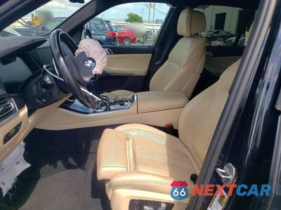 Zdjęcie 7 z 13 samochodu: 2021 BMW X5 XDRIVE45E VIN:5UXTA6C03M9H20159 - miniatura