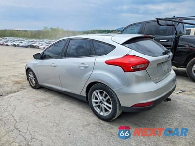 Drugie zdjęcie samochodu z przodu: 2016 FORD FOCUS SE VIN:1FADP3K24GL242222 - miniatura