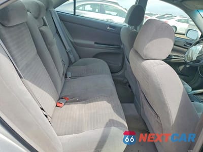 Zdjęcie 10 z 13 samochodu: 2005 TOYOTA CAMRY LE VIN:4T1BE32K75U521559 - miniatura