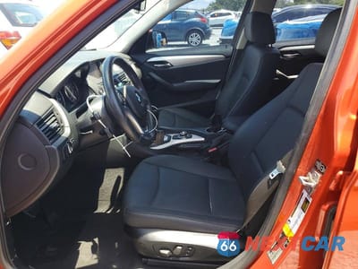 Zdjęcie 7 z 12 samochodu: 2013 BMW X1 SDRIVE28I VIN:WBAVM1C54DVW44999 - miniatura