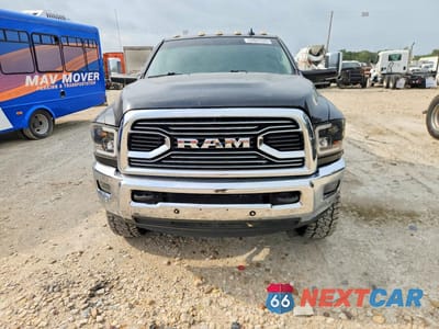 Piąte zdjęcie samochodu w środku: 2018 RAM 3500 LONGHORN VIN:3C63RRKL4JG132312 - miniatura