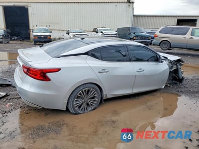 Trzecie zdjęcie samochodu z tyłu: 2016 NISSAN MAXIMA PLATINUM VIN:1N4AA6AP0GC904297 - miniatura