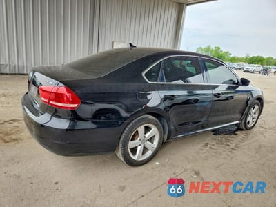 Trzecie zdjęcie samochodu z tyłu: 2013 VOLKSWAGEN PASSAT SE VIN:1VWBN7A38DC064008 - miniatura