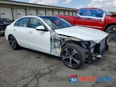 Czwarte zdjęcie samochodu z boku: 2025 MERCEDES-BENZ C 300 4MATIC VIN:W1KAF4HB3SR271512 - miniatura