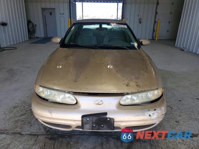 Piąte zdjęcie samochodu w środku: 2001 OLDSMOBILE ALERO GL VIN:1G3NL52T01C222801 - miniatura