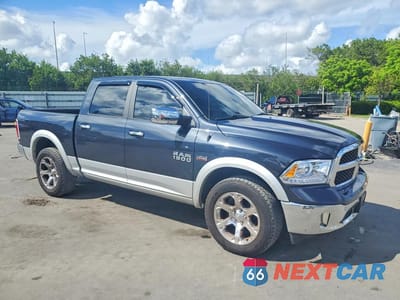 Czwarte zdjęcie samochodu z boku: 2018 RAM 1500 LARAMIE VIN:1C6RR7NT4JS148898 - miniatura