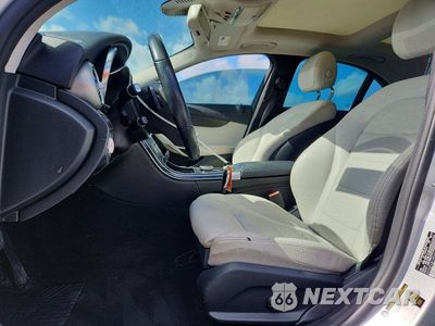 Zdjęcie 7 z 14 samochodu: 2017 MERCEDES-BENZ C 300 VIN:WDDWF4JB1HR280797 - miniatura