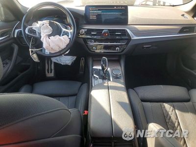 Zdjęcie 8 z 12 samochodu: 2023 BMW 530E VIN:WBA13AG01PCL44742 - miniatura