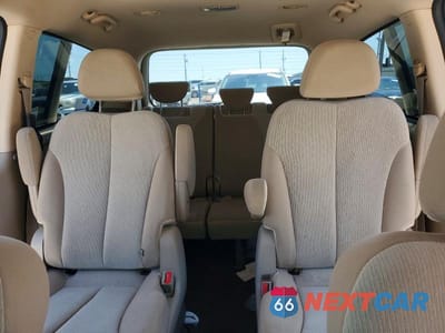 Zdjęcie 10 z 13 samochodu: 2011 KIA SEDONA LX VIN:KNDMG4C77B6385862 - miniatura