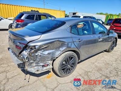 Trzecie zdjęcie samochodu z tyłu: 2025 TOYOTA CAMRY SE VIN:4T1DAACK7SU610843 - miniatura