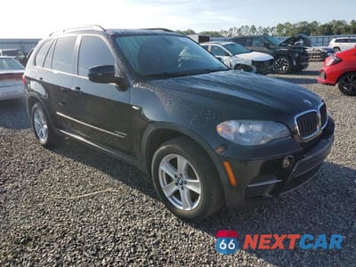 Czwarte zdjęcie samochodu z boku: 2013 BMW X5 XDRIVE35I VIN:5UXZV4C5XDL994859 - miniatura