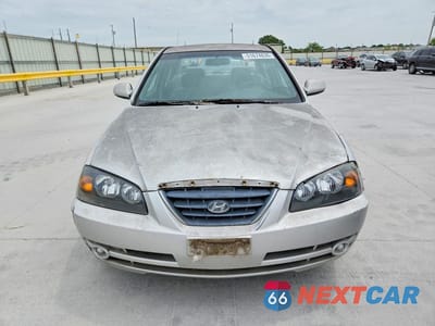 Piąte zdjęcie samochodu w środku: 2005 HYUNDAI ELANTRA GLS VIN:KMHDN46D25U166178 - miniatura