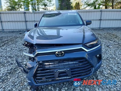 Piąte zdjęcie samochodu w środku: 2024 TOYOTA GRAND HIGHLANDER PLATINUM VIN:5TDAAAB53RS033665 - miniatura