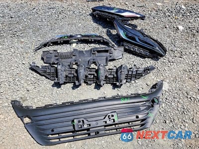 Zdjęcie 13 z 14 samochodu: 2021 TOYOTA VENZA LIMITED VIN:JTEAAAAH7MJ034248 - miniatura