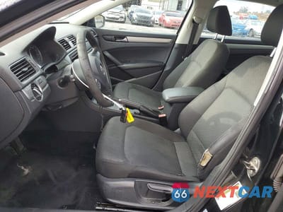 Zdjęcie 7 z 13 samochodu: 2013 VOLKSWAGEN PASSAT S VIN:1VWAP7A35DC071715 - miniatura