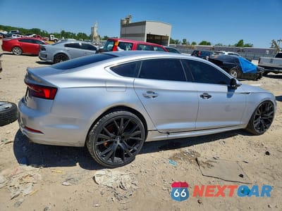 Trzecie zdjęcie samochodu z tyłu: 2019 AUDI A5 PREMIUM VIN:WAUANCF56KA054472 - miniatura