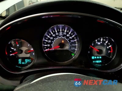 Zdjęcie 9 z 12 samochodu: 2012 CHRYSLER 200 LIMITED VIN:1C3CCBCGXCN233453 - miniatura