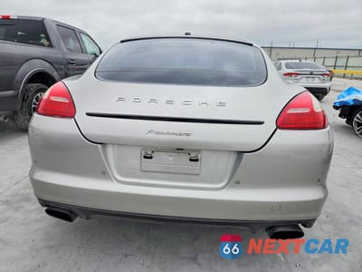 Zdjęcie 6 z 12 samochodu: 2012 PORSCHE PANAMERA 2 VIN:WP0AA2A79CL017651 - miniatura