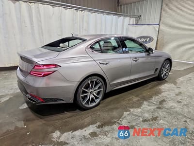 Trzecie zdjęcie samochodu z tyłu: 2025 GENESIS G70 2.5T STANDARD VIN:KMTG34SC1SU153990 - miniatura