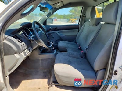 Zdjęcie 7 z 12 samochodu: 2011 TOYOTA TACOMA BASE VIN:5TFPX4EN2BX006382 - miniatura