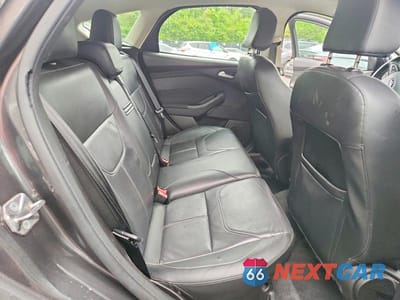 Zdjęcie 10 z 12 samochodu: 2015 FORD FOCUS TITANIUM VIN:1FADP3N21FL247274 - miniatura