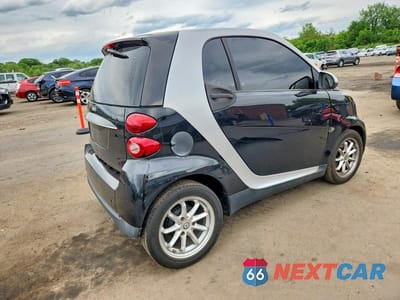 Trzecie zdjęcie samochodu z tyłu: 2009 SMART FORTWO PURE VIN:WMEEJ31X59K228367 - miniatura