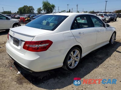 Trzecie zdjęcie samochodu z tyłu: 2013 MERCEDES-BENZ E 350 VIN:WDDHF5KB9DA689572 - miniatura
