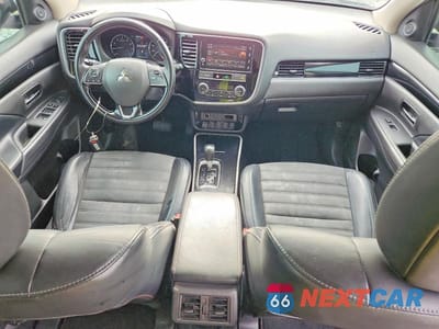 Zdjęcie 8 z 13 samochodu: 2019 MITSUBISHI OUTLANDER SE VIN:JA4AZ3A30KZ043816 - miniatura