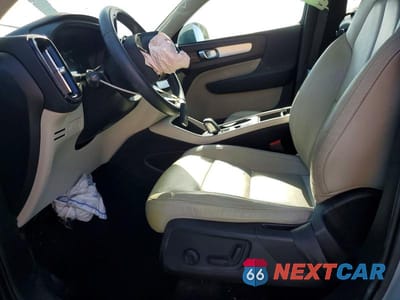 Zdjęcie 7 z 14 samochodu: 2019 VOLVO XC40 T5 MOMENTUM VIN:YV4162UK2K2127203 - miniatura