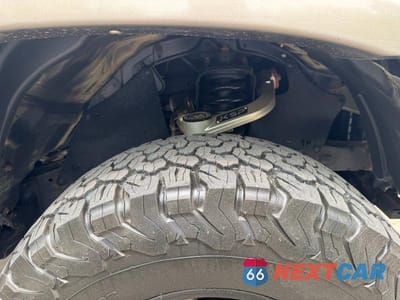 Zdjęcie 13 z 14 samochodu: 2011 TOYOTA TACOMA DOUBLE CAB VIN:3TMLU4EN8BM060850 - miniatura